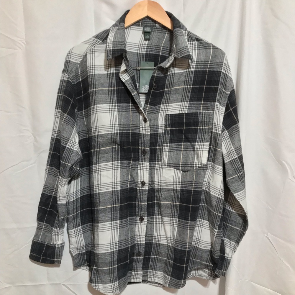 NWT Wild Fable Medium Women’s Black & White Plaid Button-Down Shirt Top Pocket